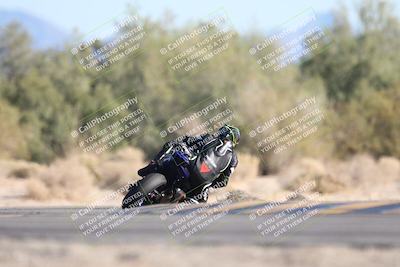 media/Dec-07-2025-CVMA (Sun) [[3e7d2de5dc]]/Race 12- Formula 40 MW and LW/